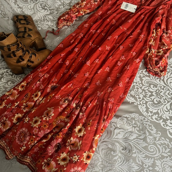 SPELL Campfire Joni Gown size Small (New with Tags) - Picture 8 of 15